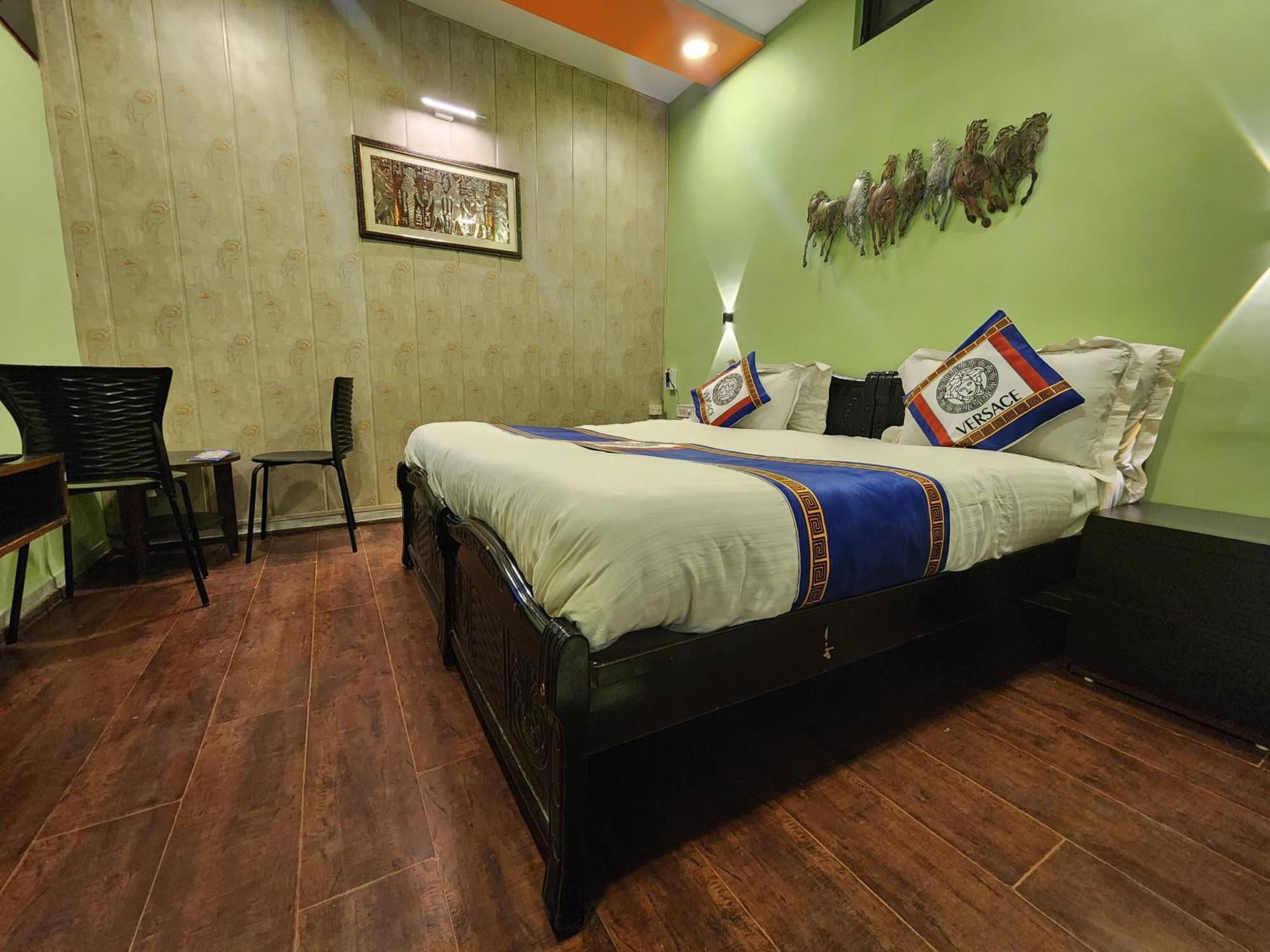 Shaleen Elegance Homestay Nakki Lake 400 Meters Mount Abu Eksteriør bilde