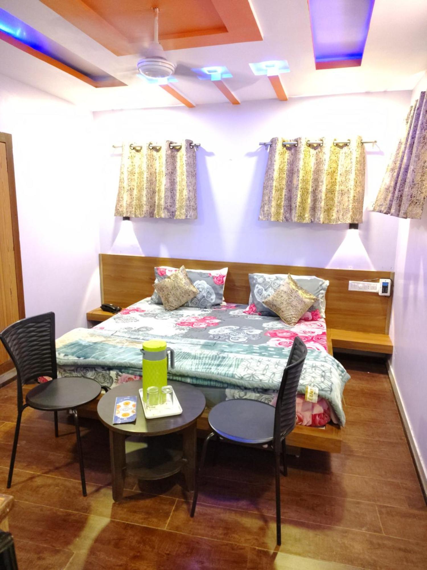 Shaleen Elegance Homestay Nakki Lake 400 Meters Mount Abu Eksteriør bilde