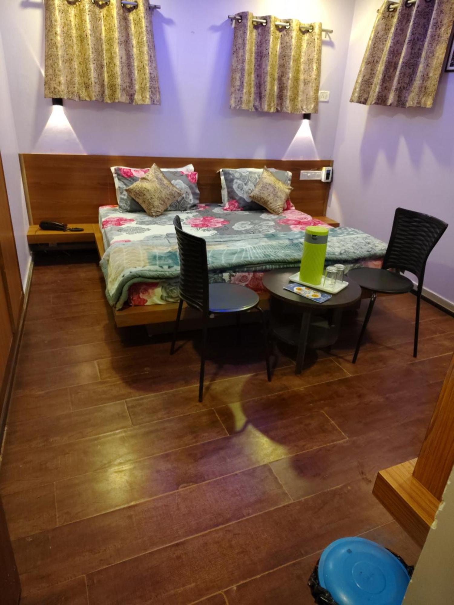 Shaleen Elegance Homestay Nakki Lake 400 Meters Mount Abu Eksteriør bilde
